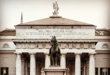 Il Turco in Italia Dramma buffo in due atti di Gioachino Rossini al Carlo Felice di Genova