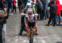 Covi vince la 20^ tappa, Hindley nuova maglia rosa