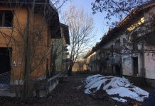 Frassino, insurrezione contro gli abusivi