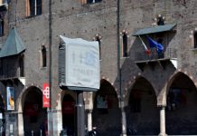 Bagni pubblici aperti solo per le feste