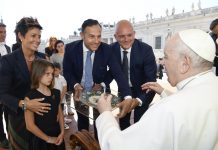Usura e sovraindebitamento, Legge3.it ricevuta dal Papa