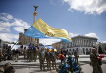 Quattro mesi di guerra in Ucraina, Kiev chiede più armi