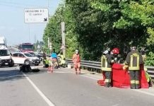 Schianto in moto: muore un 56enne. Gravissima la compagna