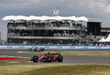 Sainz il più veloce nel venerdì di libere a Silverstone