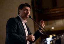 Conte “Pronti a condividere responsabilità di governo ma serve discontinuità”