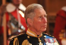 Il primo discorso di Carlo III ai sudditi “Vi servirò per tutta la vita”