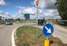 Auto salta lo stop: gravissimo uno dei tre uomini che erano a bordo