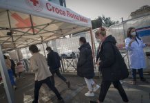 Covid, In italia 69.925 nuovi positivi e 80 decessi