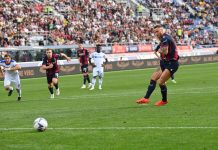 Arnautovic-Ferguson, il Bologna piega 2-0 il Lecce