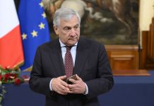 Migranti, Tajani “Linea dura con le Ong, serve un patto a livello Ue”