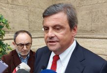 Migranti, Calenda “Francia ha esagerato, ma serve ricucire il rapporto”