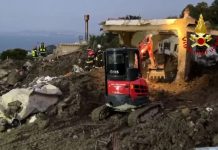 A Ischia si continua a scavare, ancora 4 persone disperse