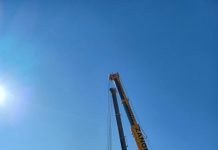 Dal porto di Mantova alla Turchia, oggi il trasbordo a Valdaro di due maxi caldaie per l’estrazione del gas