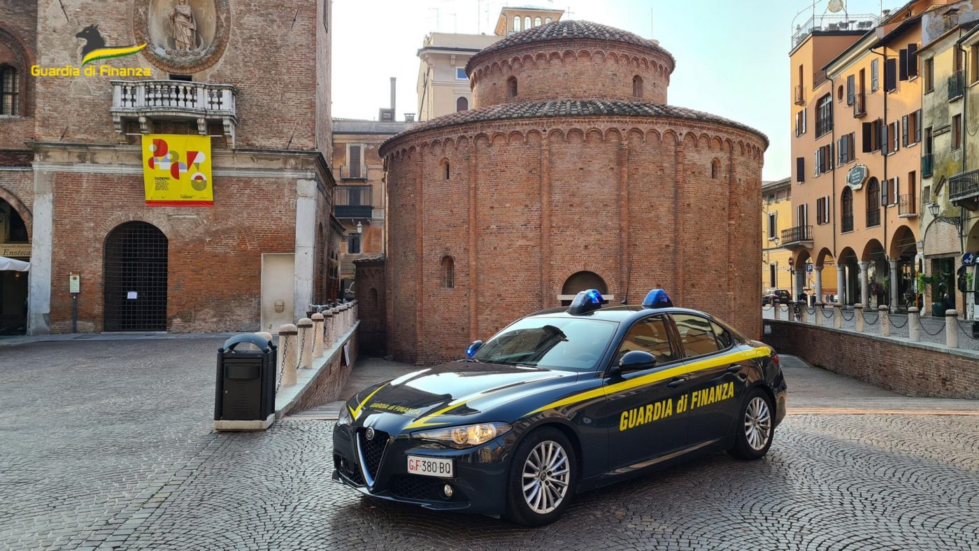 Controlli Della Guardia Di Finanza Di Mantova Scoperti Lavoratori In Nero E Irregolari