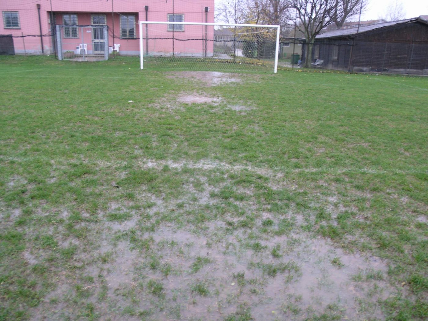 Amateur Football – Inclement Weather: All Division Two provincial leagues suspended to essential activities.  Even the Open League stops at 11 Uisp