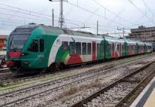 Solito mercoledì da cani per i pendolari della Mantova-Milano: treno con 110 minuti di ritardo