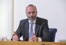 Ppe, Weber annulla evento in Italia per frasi di Berlusconi sull’Ucraina