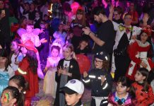 Al Mascara carnevale con le maschere dei bimbi