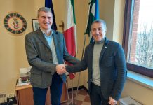 Carabiniere in pensione di Marmirolo salva la vita a un giovane con il defibrillatore della scuola