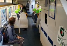 Assalto a Trenord per la Mantova-Milano dai candidati M5S per le regionali