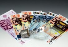 Scende il prezzo dell’elettricità, -55,3% nel secondo trimestre 2023