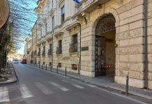 Chiama i soccorsi per una fuga di gas: in casa aveva due bici rubate