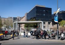 Seconda notte in ospedale per Berlusconi, Tajani “Reagisce alle cure”