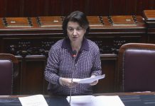 Roccella “Natalità è questione di sistema, non di bonus”