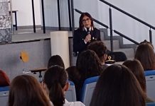 Studenti del Gonzaga di Castiglione e dell’istituto d’arte a lezione con la polizia