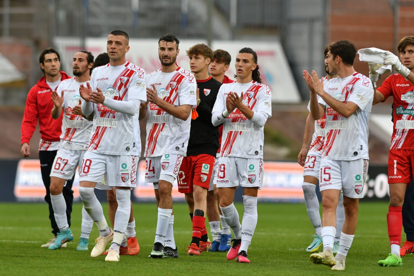 Calcio Serie C Mantova Alla Resa Dei Conti Deve Battere Il Padova Per Salvarsi La Voce Di 