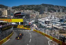 Pole di Verstappen su Alonso a Monaco, Leclerc penalizzato