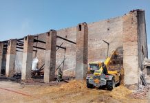 Maltempo, fulmini e allagamenti. Vasto incendio in una corte agricola a Marmirolo. Prosciugamenti nell’hinterland