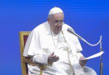 Papa “Guerra, egoismo e divisioni devastano la terra”