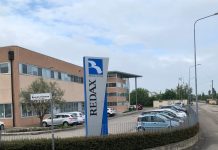 Cade uno stampo di 3 quintali: ferito un operaio