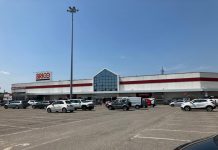 Tagliatore di gomme seriale al Boma