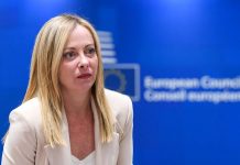 Immigrazione, Meloni “Fermare quella illegale prima che arrivi da noi”