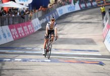 Colpo doppio di Hindley al Tour, tappa e maglia gialla