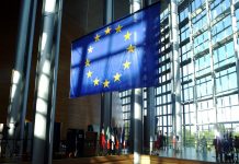 L’Ue vuole evitare carenze di semiconduttori, via libera al Chips Act