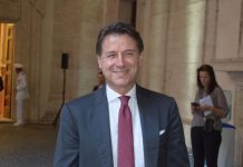 Salario minimo, Conte “Governo ha buttato la palla in tribuna”