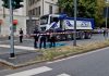 Milano, ciclista 28enne travolta da un camion in Porta Romana