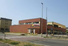 Maxi-rissa tra venti persone a Lunetta