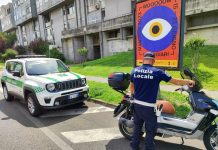Fermato 19enne in moto: circolava senza patente, senza assicurazione e senza targa