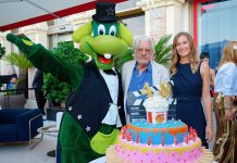Prezzemolo, mascotte di Gardaland, all’80° Mostra del Cinema di Venezia