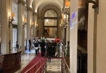 L’addio a Napolitano, il figlio Giulio “Per lui politica era cosa seria”