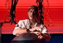 Il teatro irrompe in piazza Castello con Filippo Timi