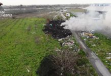 Traffico illecito di rifiuti e riciclaggio, undici arresti
