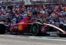 Hamilton e Leclerc squalificati, Sainz sul podio di Austin