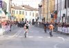 Ciclismo Under 23 – Baseggio batte il voltese Cordioli allo sprint nel Gp d’Autunno ad Acquanegra Volata_a_due