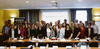 Speciale rifiuti e smaltimento: riciclo dei tappi di plastica e smaltimento rifiuti pericolosi