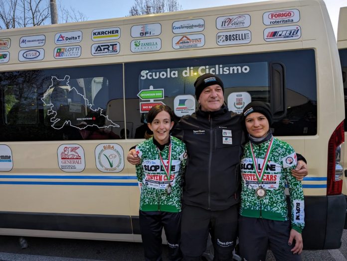 Gianluca Boselli con Elisa Traldi e Iris Rolfini